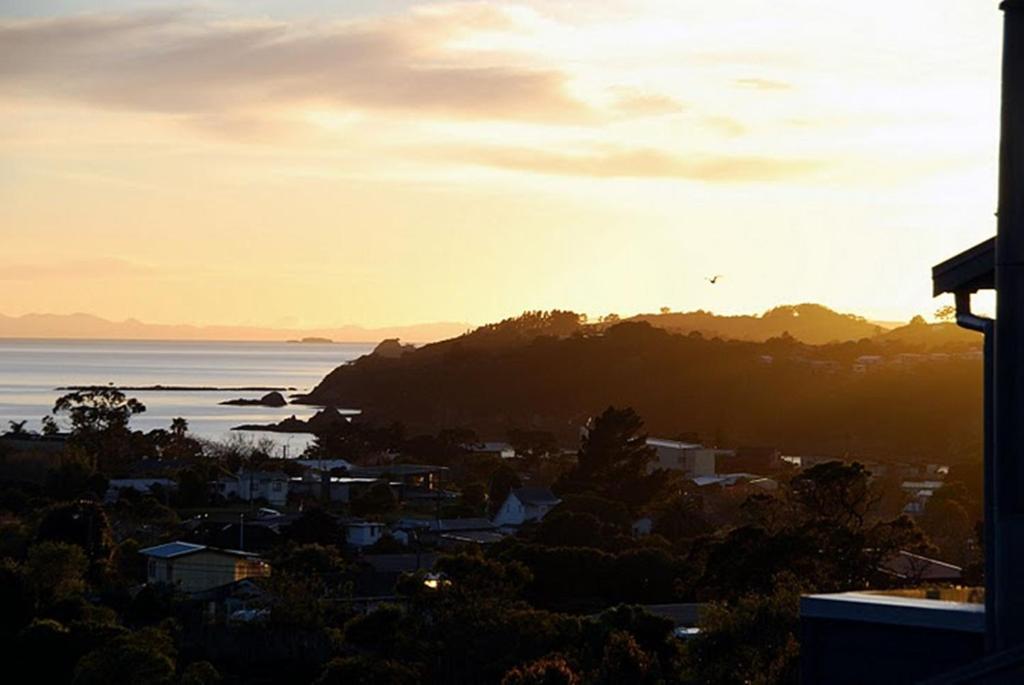 Church Bay Escape Oneroa Bagian luar foto